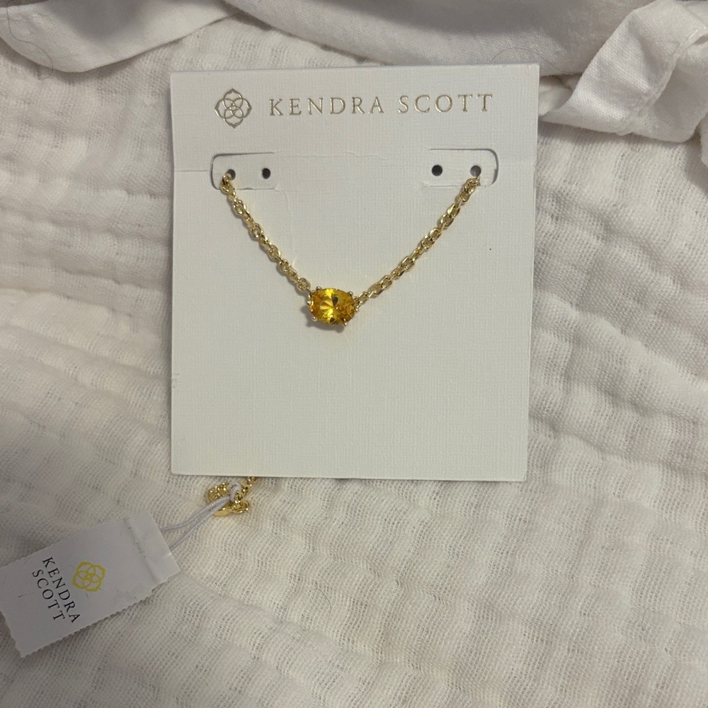 NWT! Kendra Scott Gold Necklace with Gem
